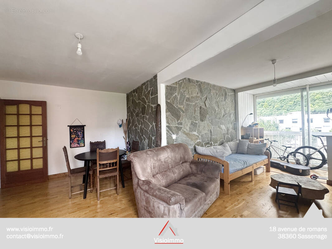 Appartement à SASSENAGE