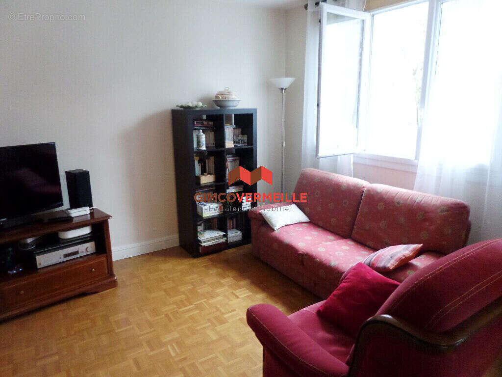 Appartement à LA CELLE-SAINT-CLOUD
