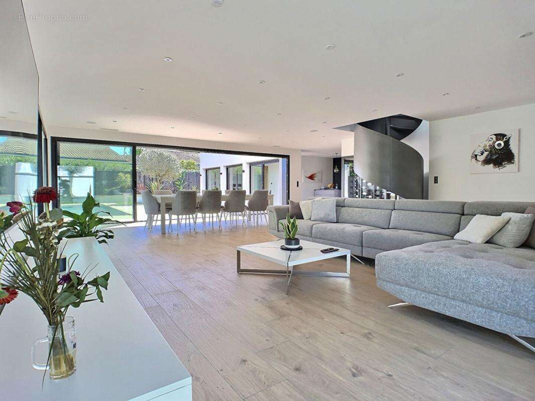 Maison à LE TAILLAN-MEDOC