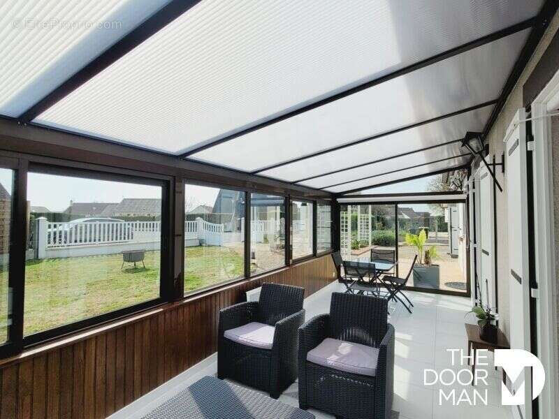 Maison à CANDE-SUR-BEUVRON