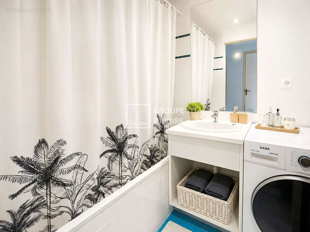 Appartement à SAINT-JACQUES-DE-LA-LANDE