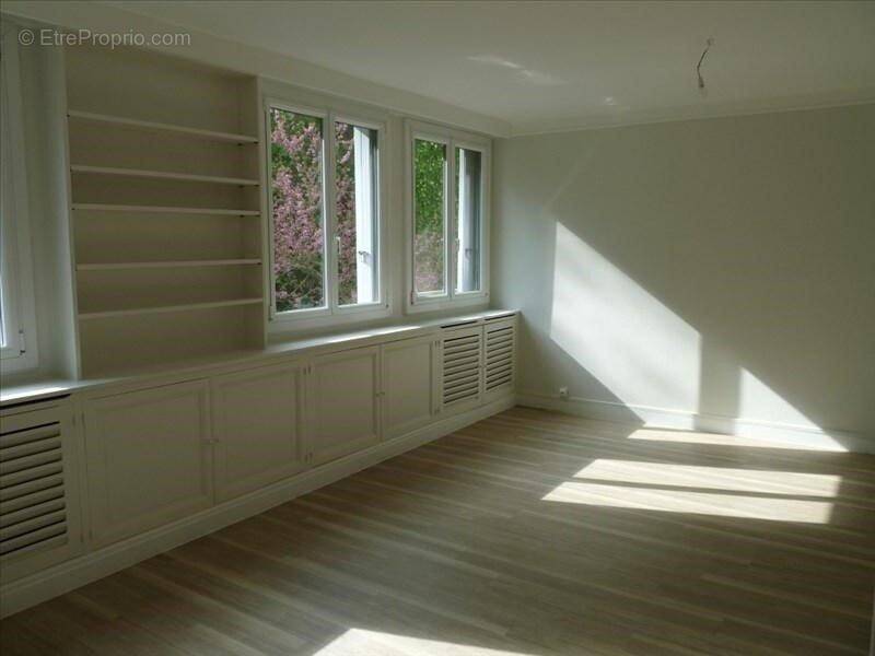 Appartement à LOUVECIENNES