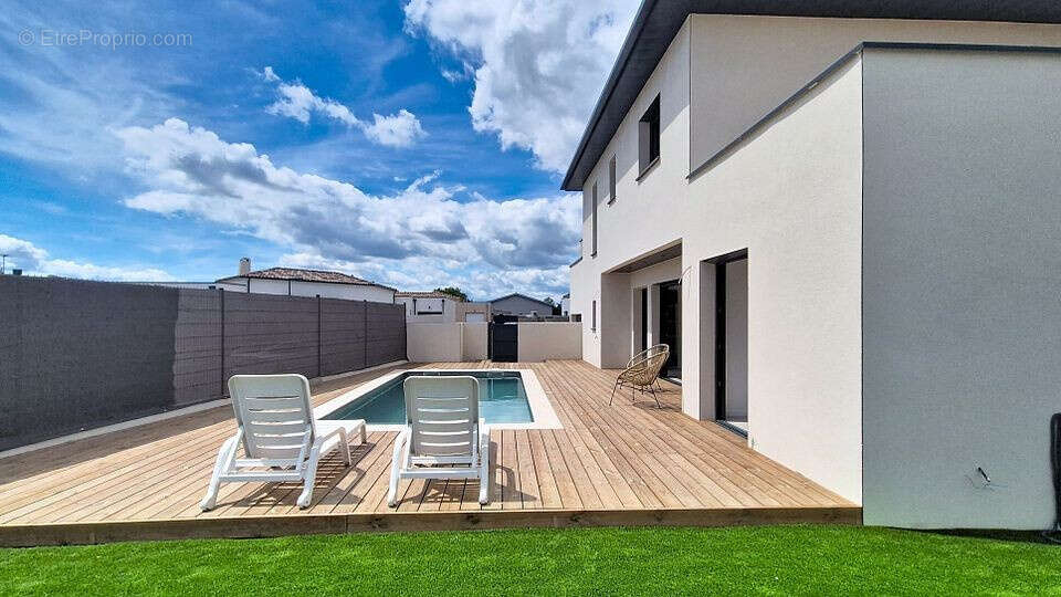 Maison à SAINT-GILLES