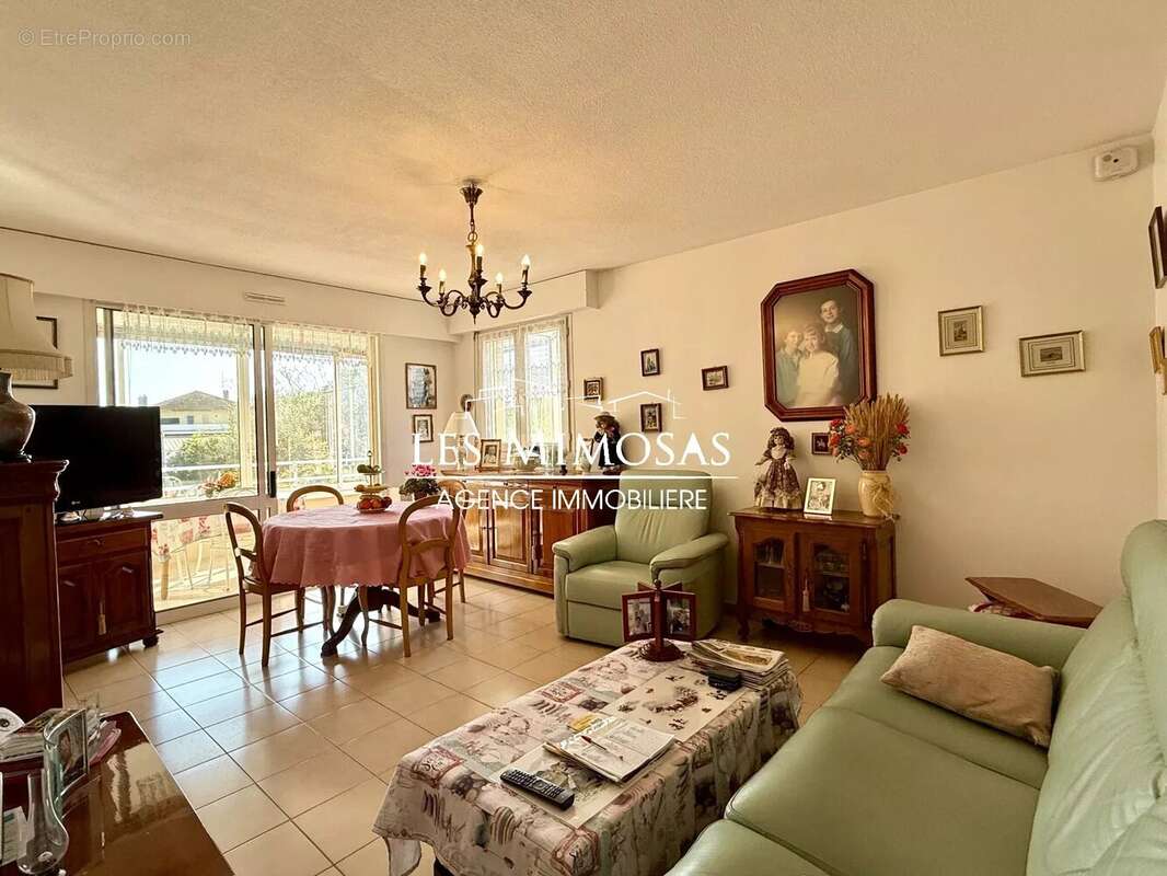 Appartement à FREJUS