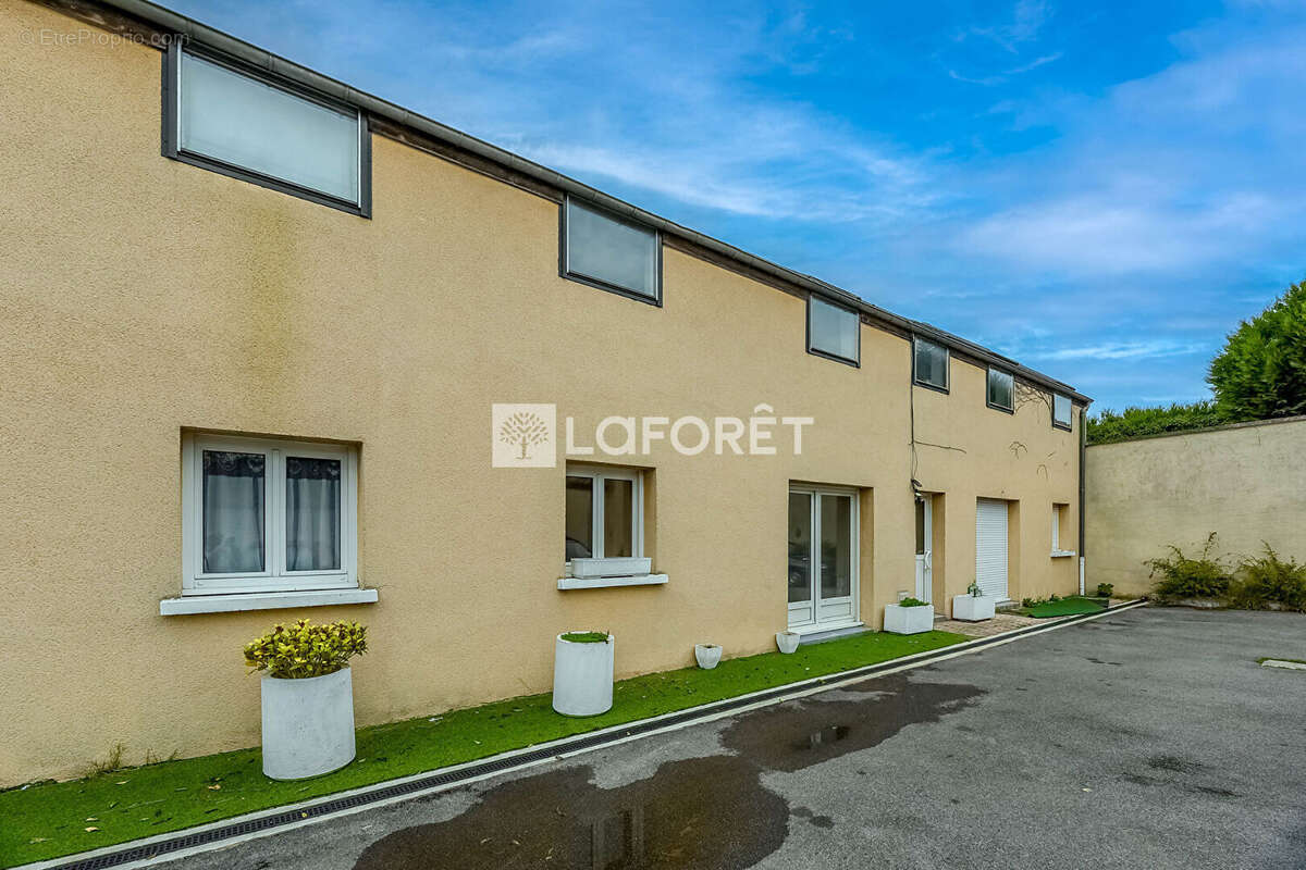 Appartement à LE MESNIL-EN-THELLE