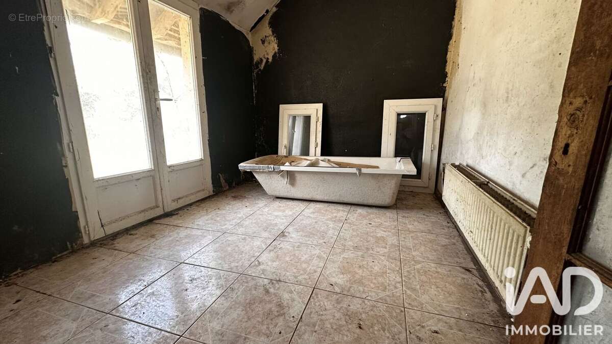 Maison 120 m² à Poilly-Lez-Gien  - photo 8