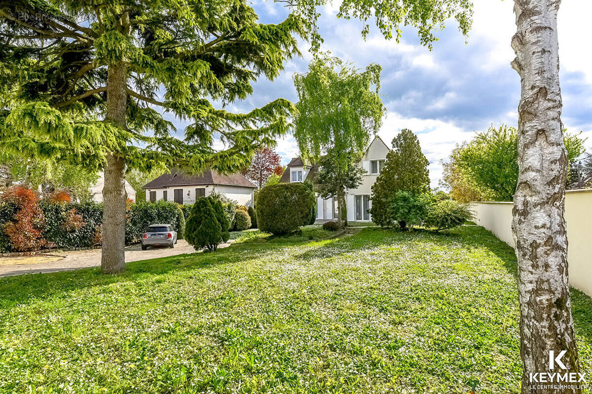 Maison à FREPILLON
