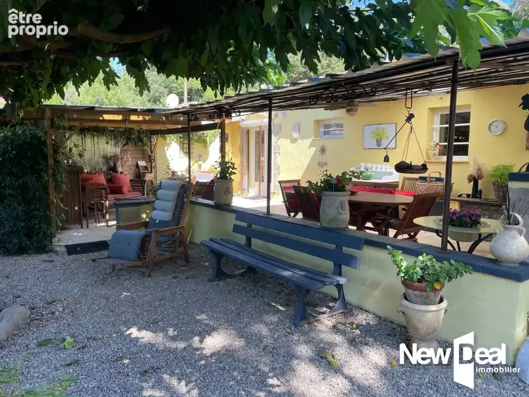 Jolie villa provençale 90 m2 habitables au calme, sur une parcelle de  4 600m2 à Besse-sur-Issole (83), avec piscine - photo 3