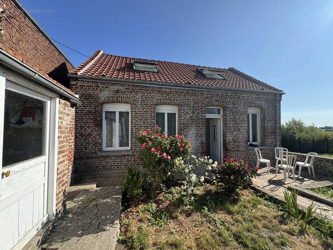 Maison à BEAUVOIS-EN-CAMBRESIS