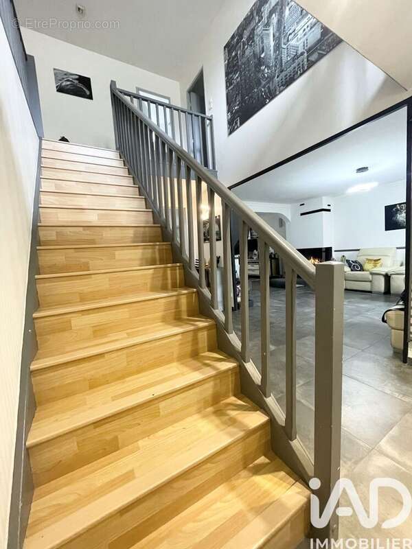 Photo 3 - Maison à SAINT-GERMAIN-LES-CORBEIL
