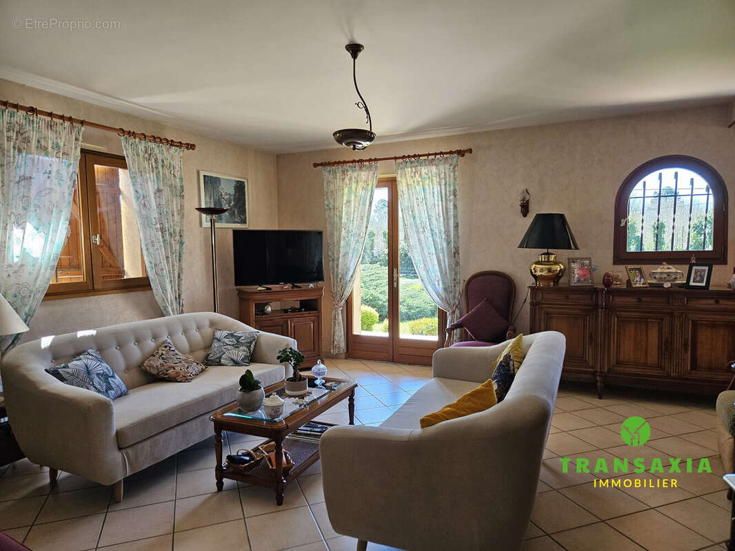 Maison à BERNOS-BEAULAC