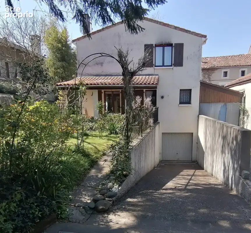 Photo Maison à Chasseneuil-Sur-Bonnieure au prix de 194 500€