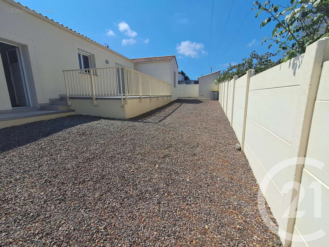 Maison 122 m² à Talmont-Saint-Hilaire  - photo 11