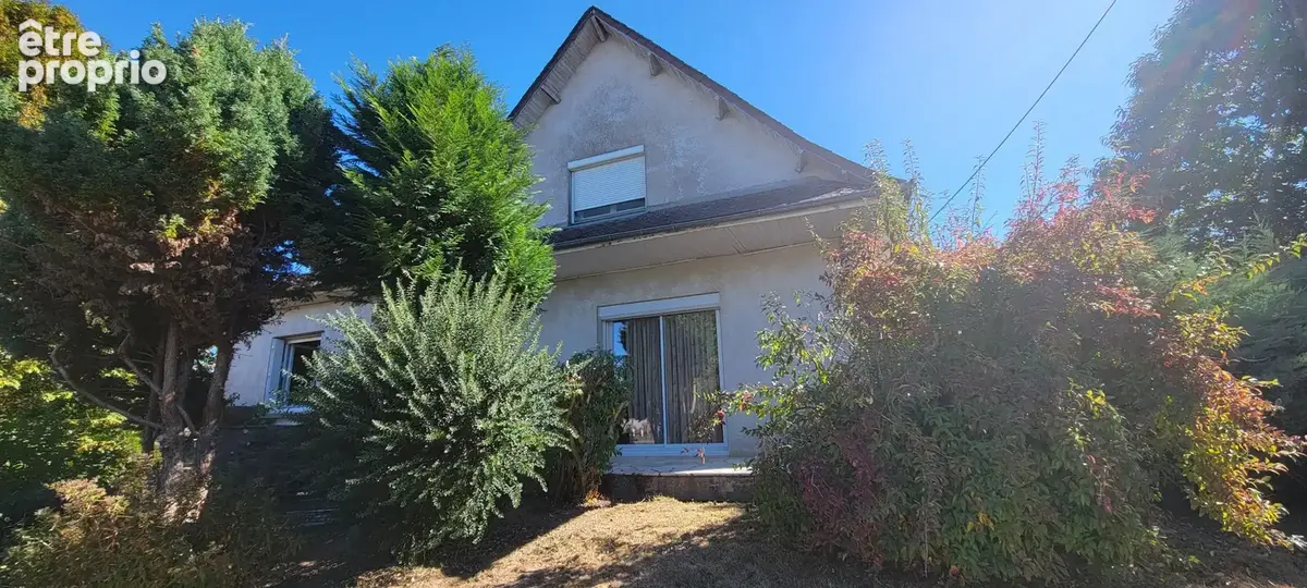 Maison familiale avec beau terrain de 3 788 m2 - photo 2