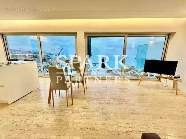 Appartement à CAP-D'AIL