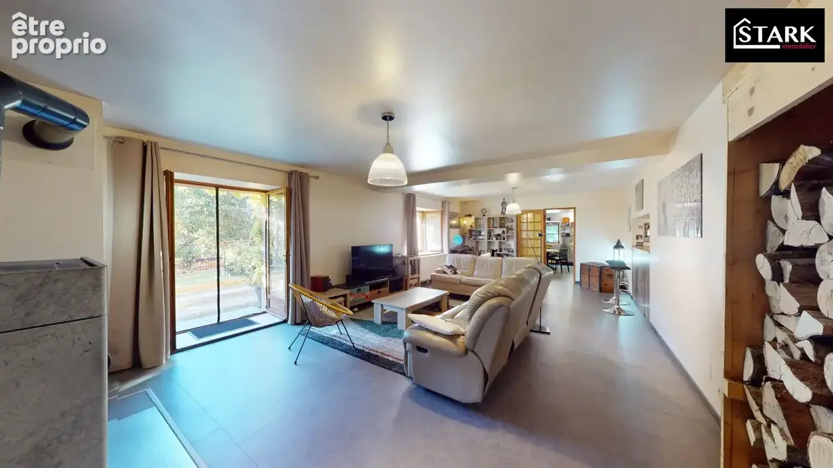 Maison 7 pièces 305 m² à vendre à Lyoffans (70200) - photo 4