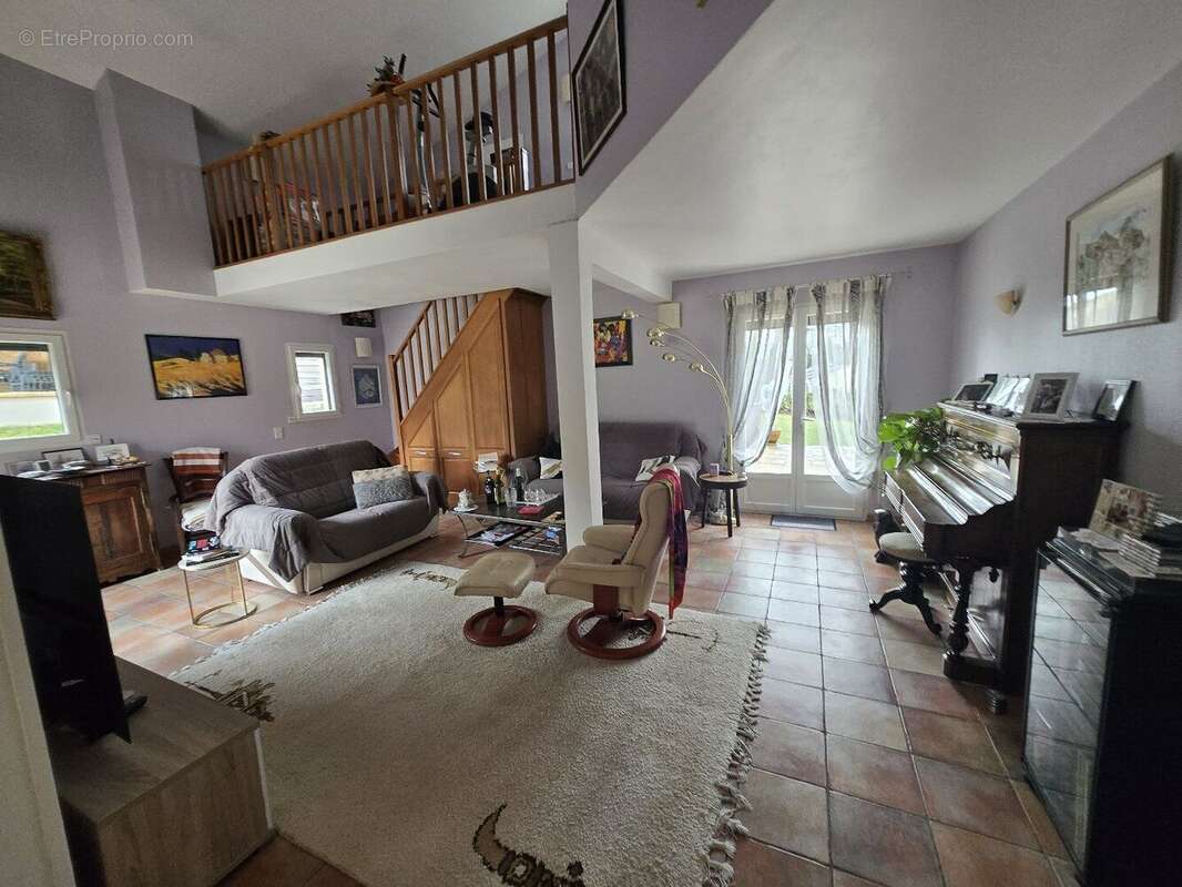Maison à COULOUNIEIX-CHAMIERS