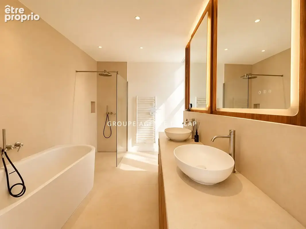 Villa contemporaine neuve, 5 chambres suites, garage 75m², parking, vue mer panoramique st tropez, sainte-maxime - photo 10
