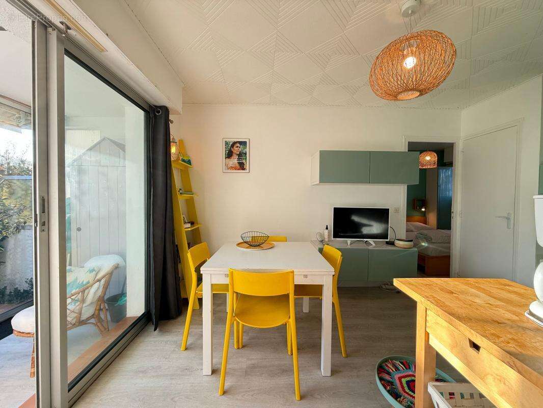 Appartement à VAUX-SUR-MER