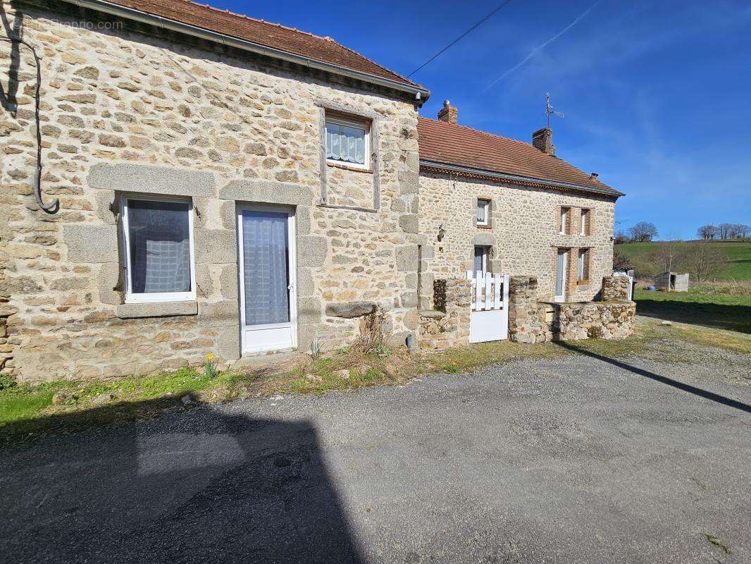 Maison à SAINT-VAURY