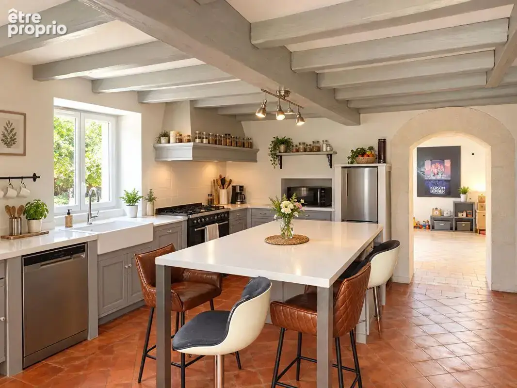 Maison VAL DE COGNAC 8 pièces, 4 chambres, avec piscine et jardin clos - photo 2