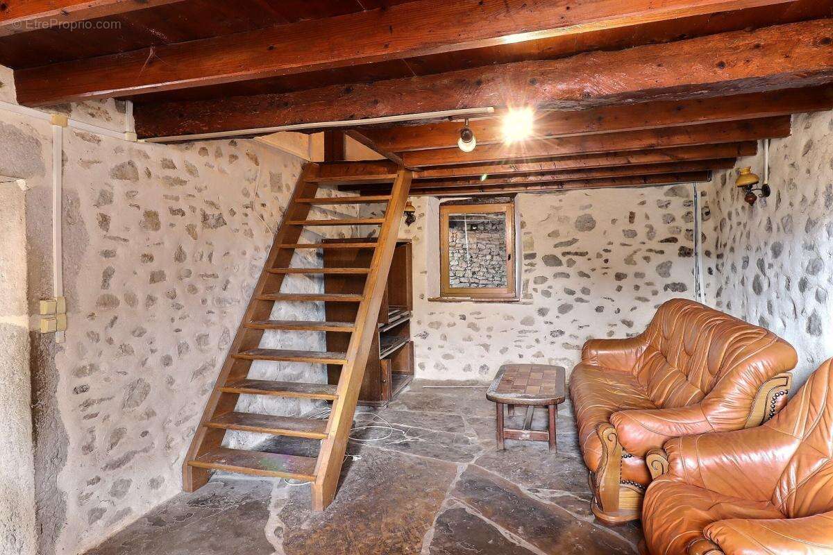Maison à CREYS-MEPIEU