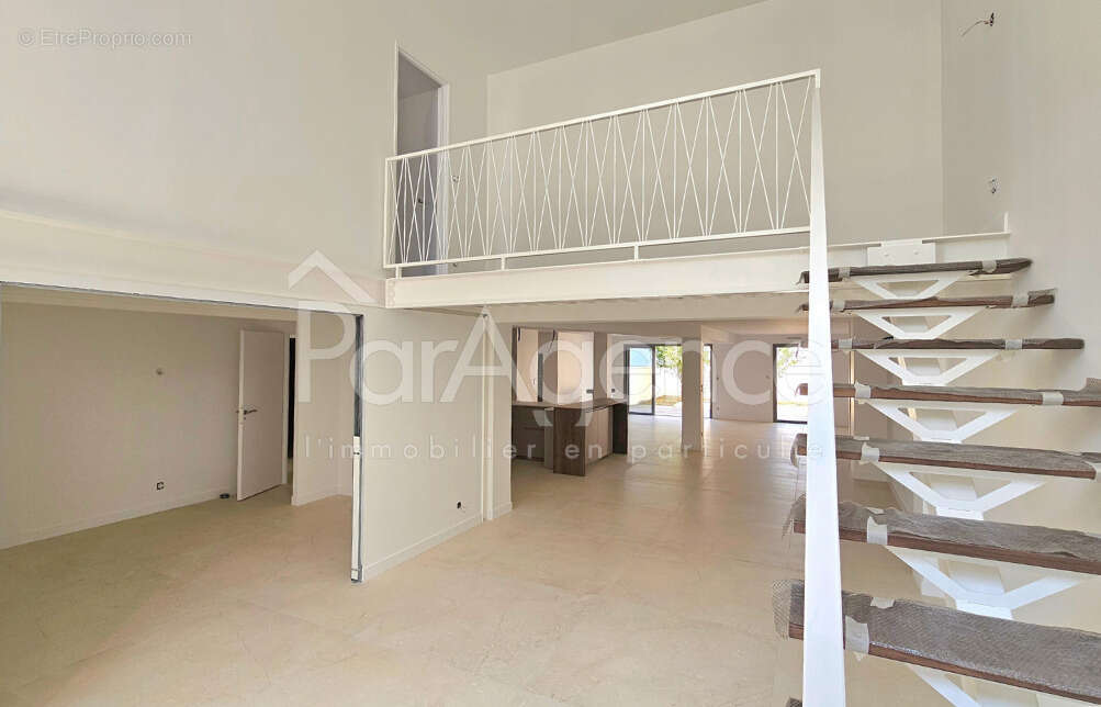 Appartement d’exception type loft avec jardin privatif   Royan centre-ville - photo 3
