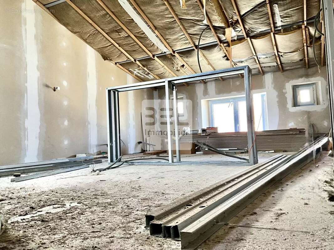 Maison à SAINT-VICTOR-DE-MALCAP