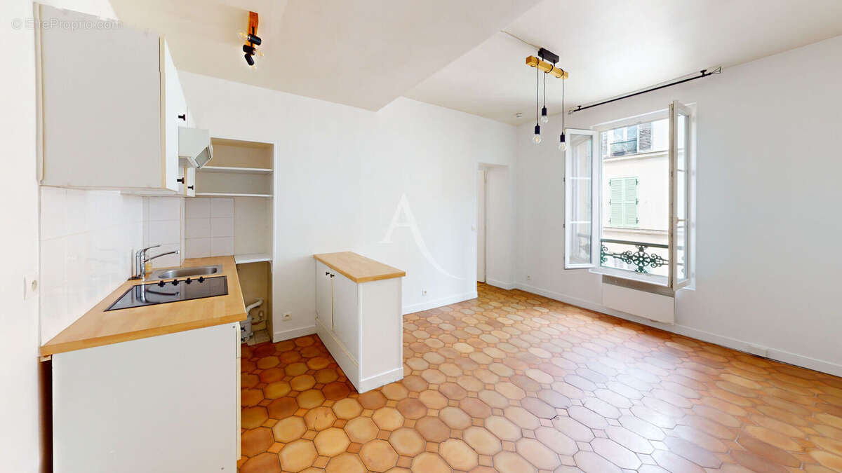 Appartement à PARIS-10E
