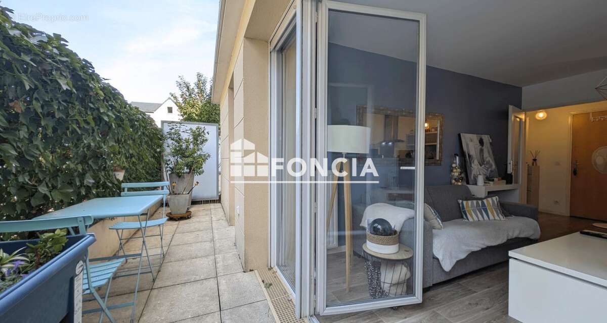 Appartement à CHILLY-MAZARIN