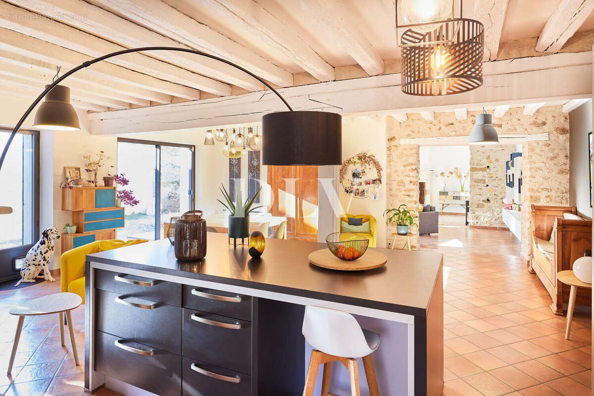 Maison à VULAINES-SUR-SEINE