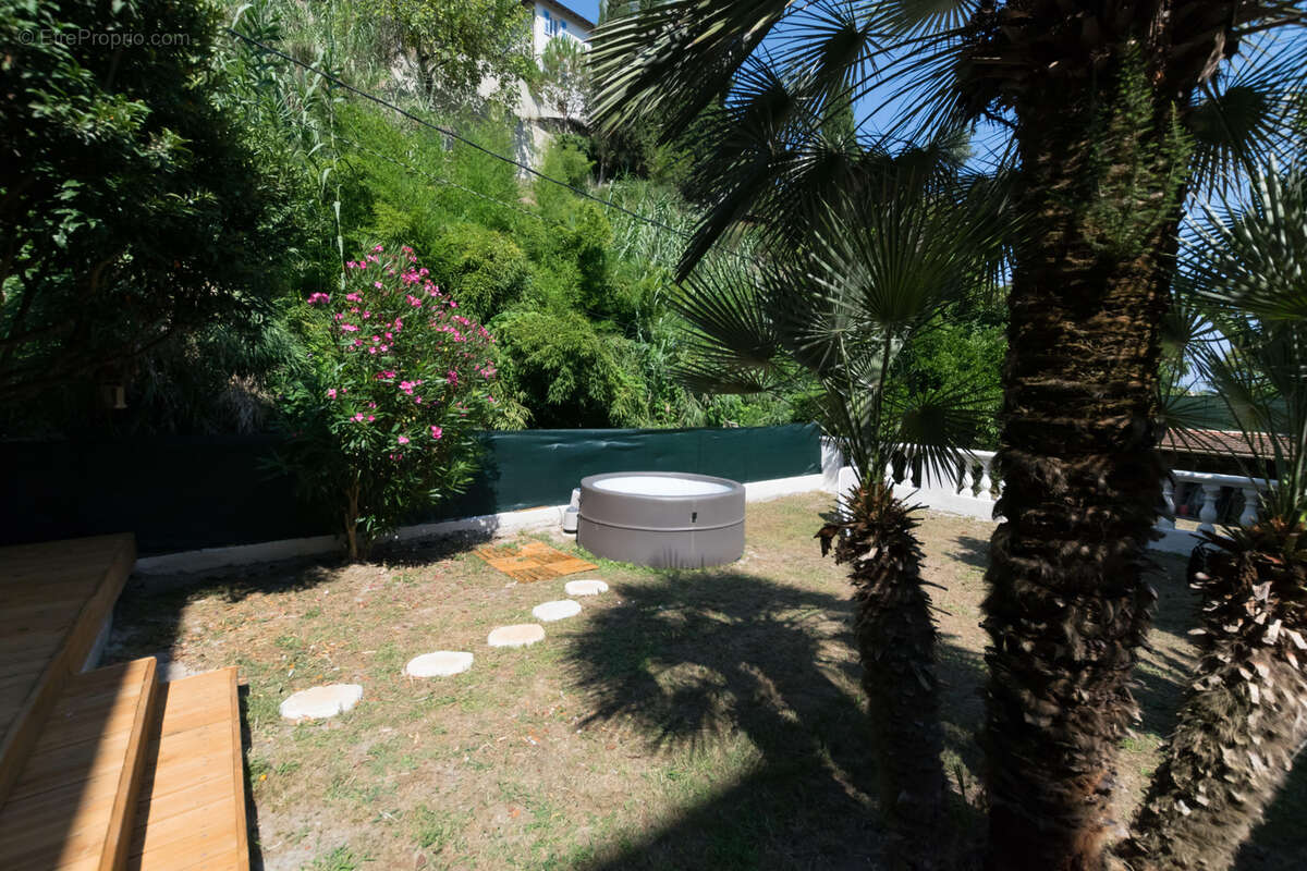 Maison à MENTON