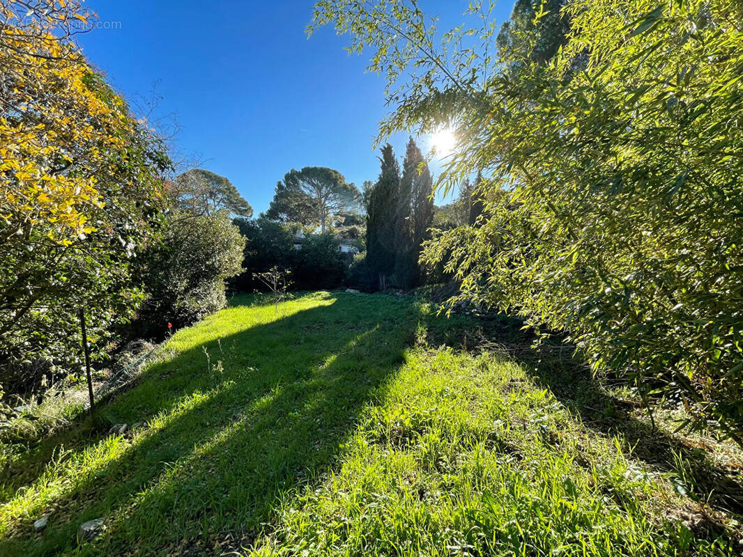 Terrain à LA SEYNE-SUR-MER