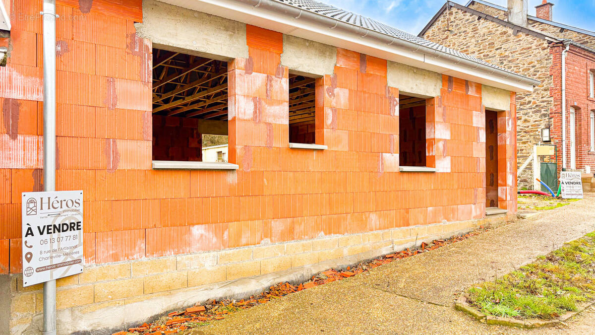 Maison à LES MAZURES