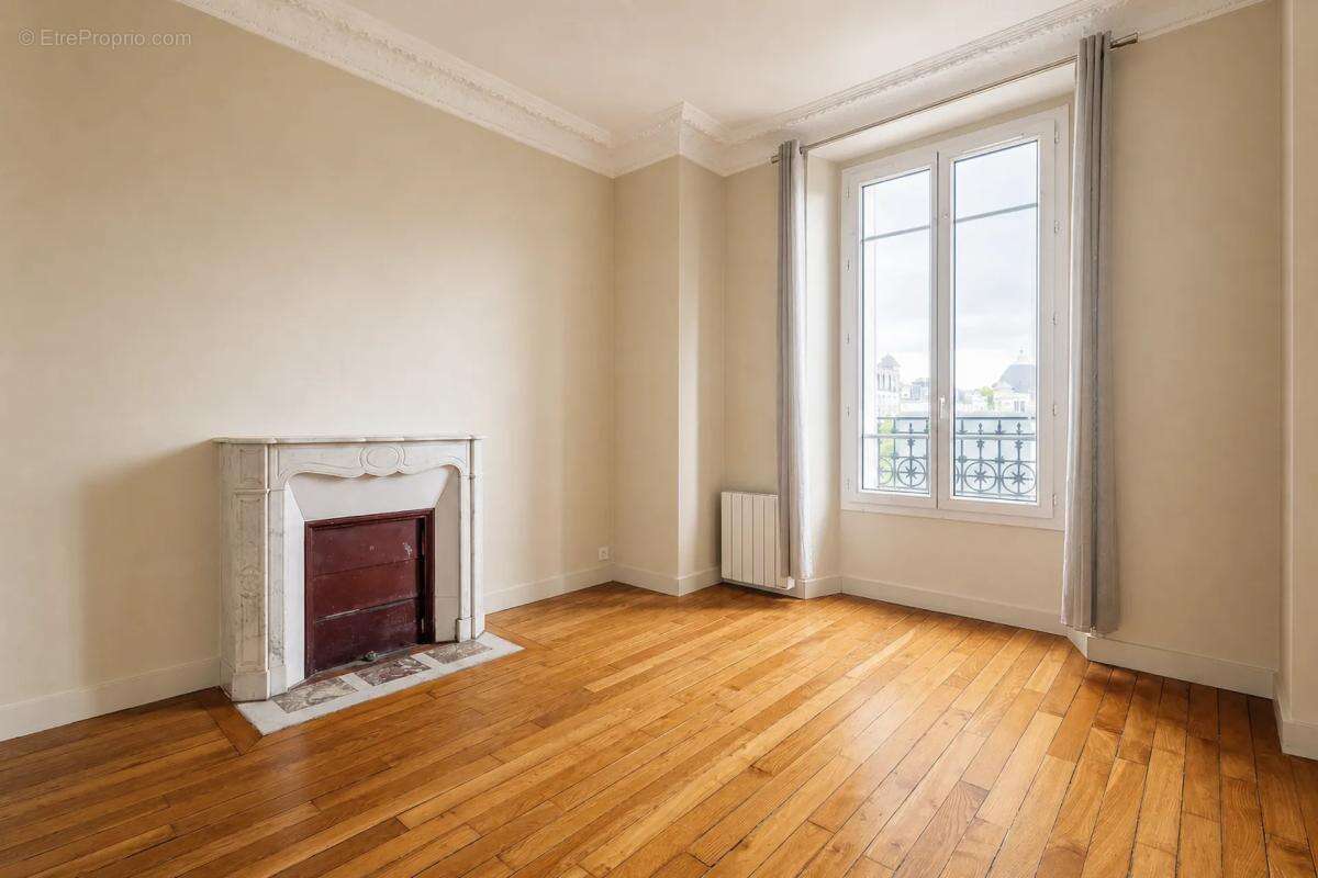 Superbe appartement haussmannien - Raincy - photo 3