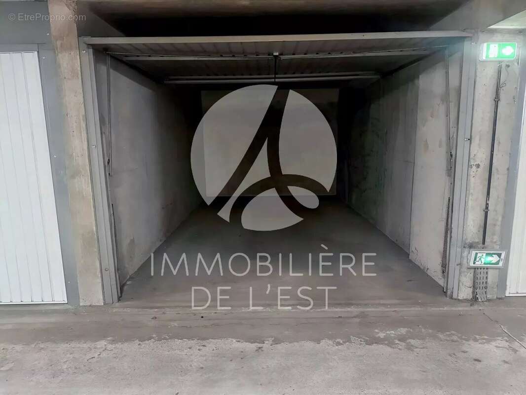 Parking à LYON-3E