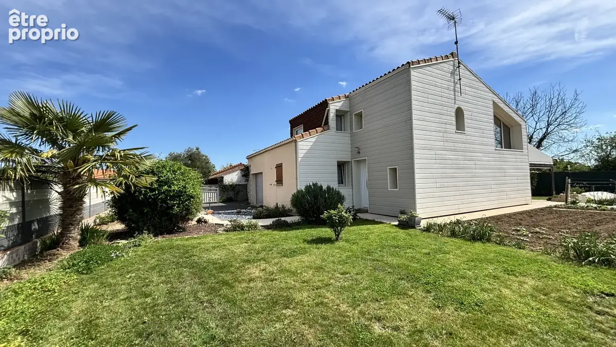 Maison à CERNUSSON