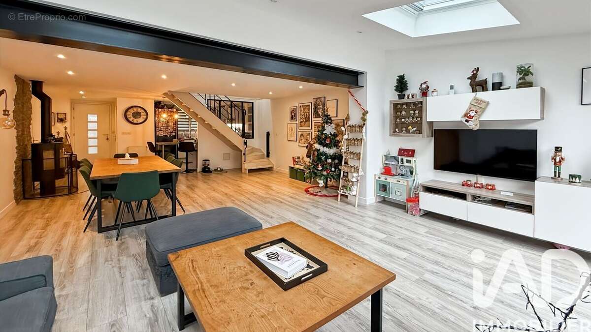 Photo 3 - Maison à LIEUSAINT