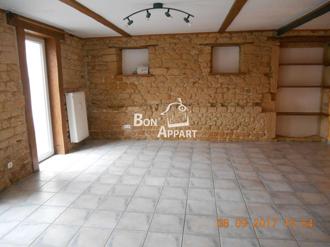 Appartement à ALLONDRELLE-LA-MALMAISON