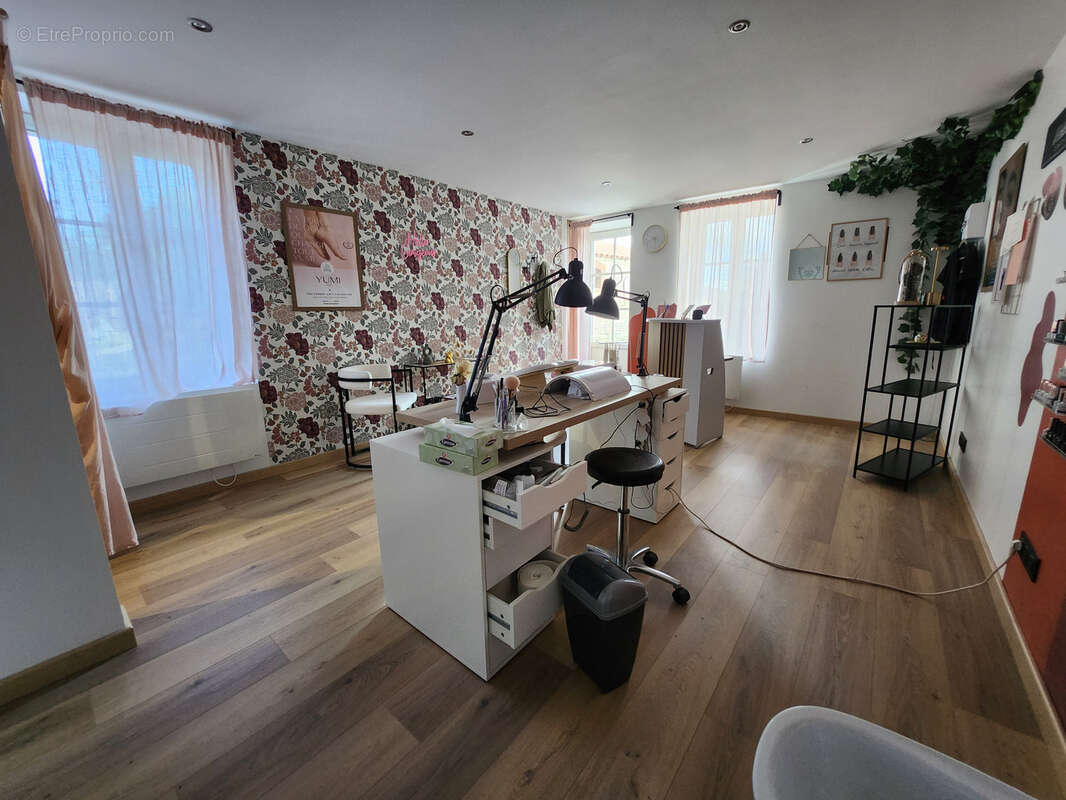 Maison à SAINTE-GEMME-LA-PLAINE