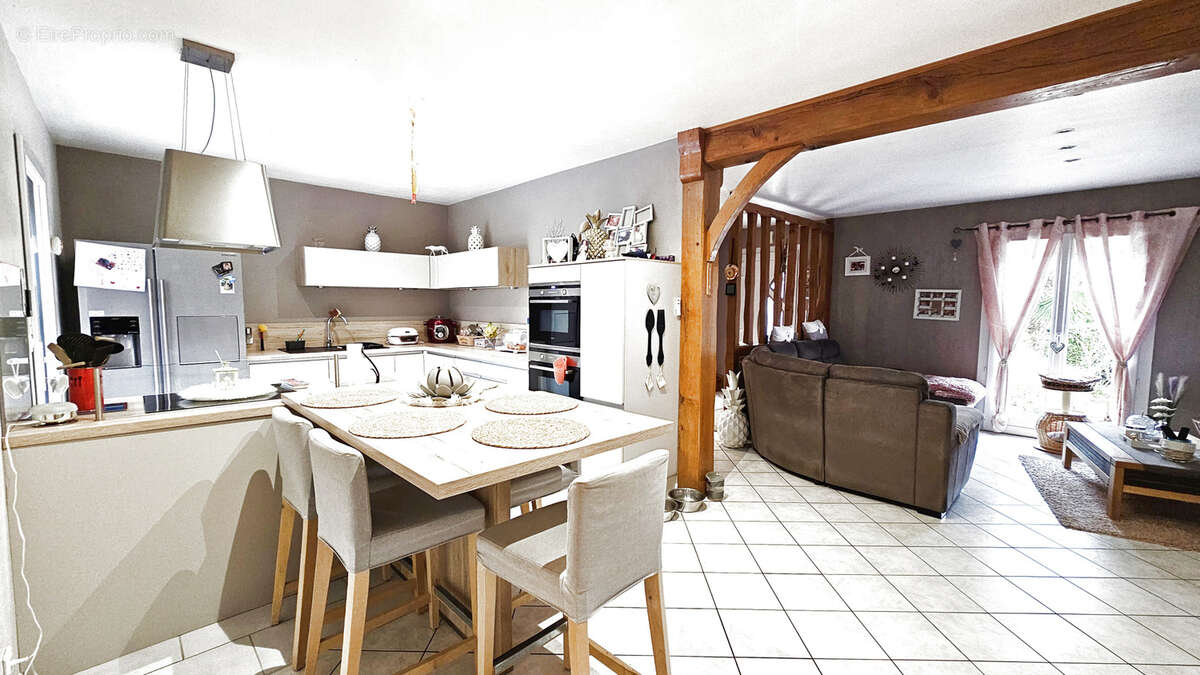 Maison à BACQUEVILLE-EN-CAUX