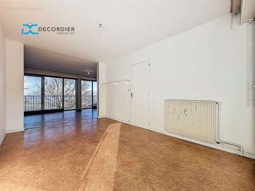 Appartement à EVIAN-LES-BAINS