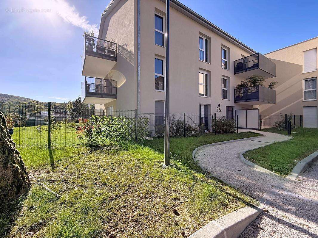 Appartement à PONT-EVEQUE