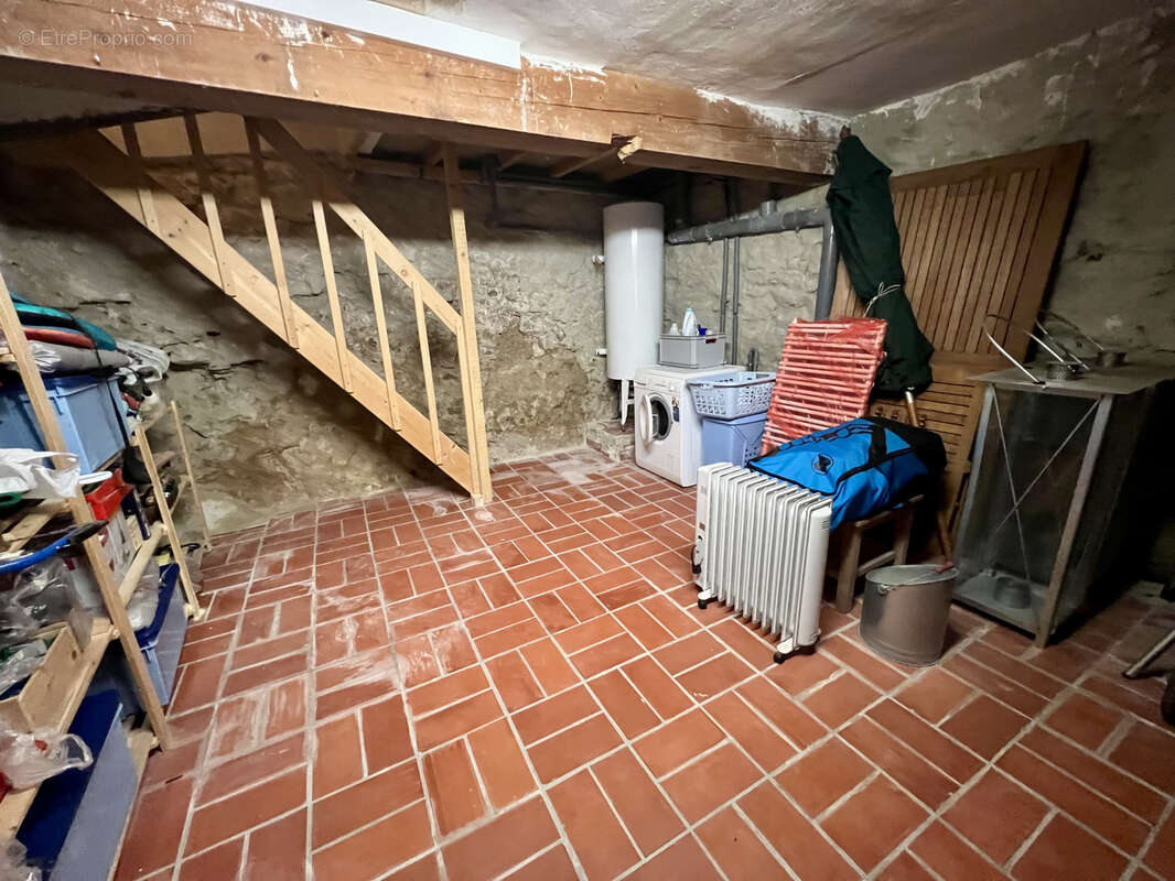 Maison à MONTBRUN-DES-CORBIERES