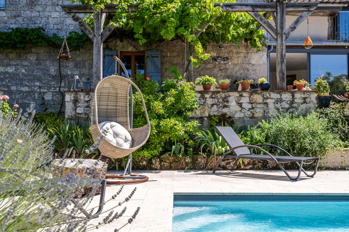 Propriété de campagne avec piscine et dépendances - photo 19