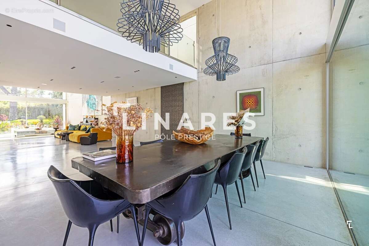 LA CONTEMPORAINE - Villa d’architecte de 529m2  - Vue Sainte-Victoire et prestations d’exception - 13100 - photo 7