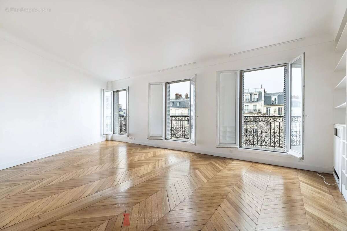 Appartement à PARIS-6E