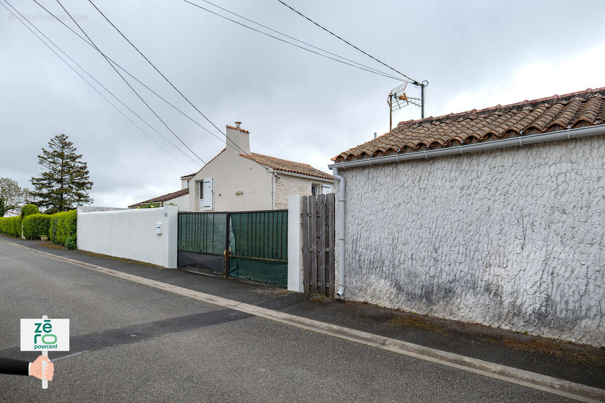Maison à NALLIERS