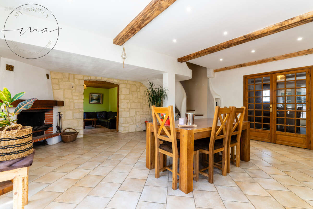 Lignan-sur-Orb   Maison de caractère 215 m2, 5 chambres, piscine, terrain 983 m2 - photo 48