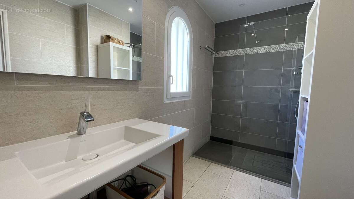 Maison à SAINT-CYPRIEN